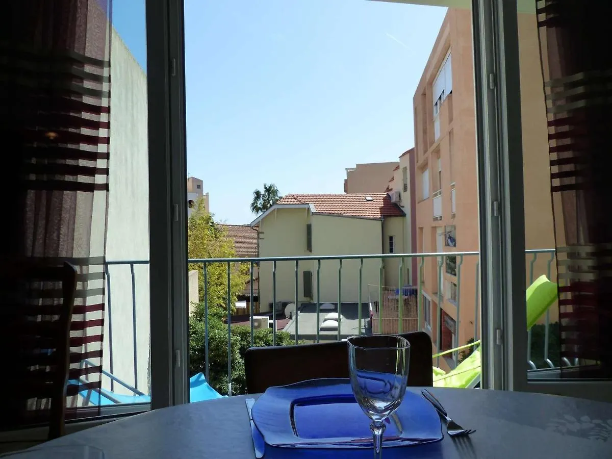 Appartement Climatise Au Centre Du Lavandou, 3 Chambres Avec Balcon, Proche Commodites - Fr-1-308-157 Le Lavandou Lägenhet