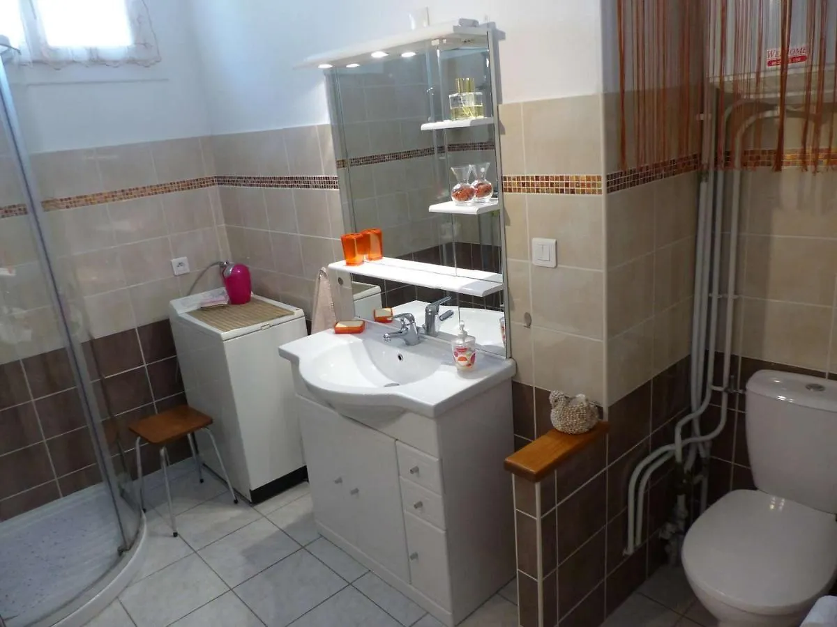 Appartement Climatise Au Centre Du Lavandou, 3 Chambres Avec Balcon, Proche Commodites - Fr-1-308-157 Le Lavandou
