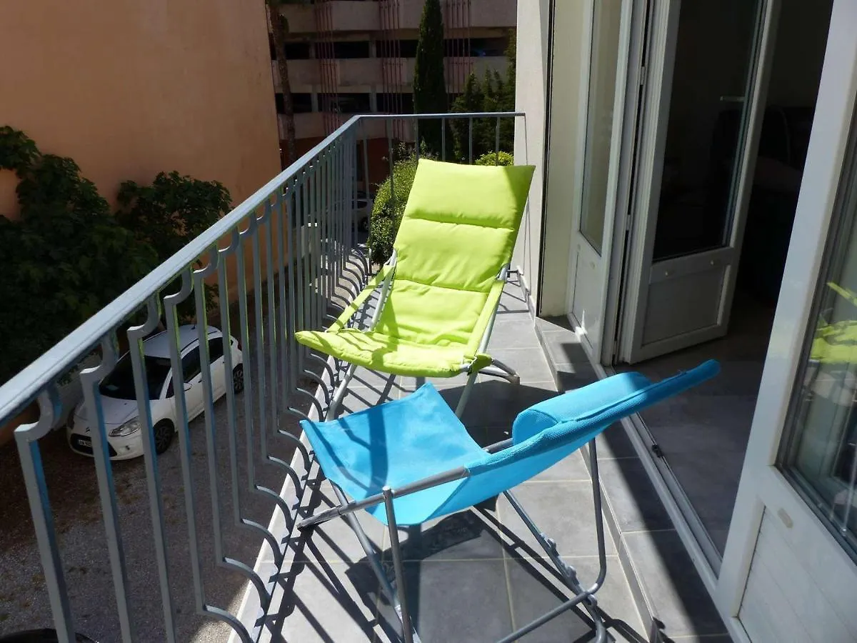 Appartement Climatise Au Centre Du Lavandou, 3 Chambres Avec Balcon, Proche Commodites - Fr-1-308-157 Le Lavandou Lägenhet